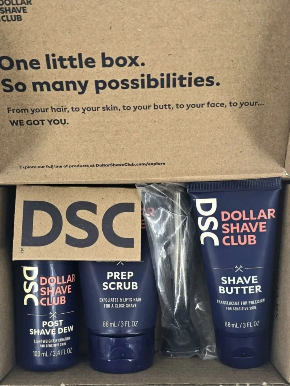 Dollar Shave Club Ultimate Shave Set 4 Refills & Handle + Scrub + Cream + Dew